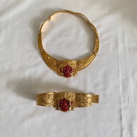 Signed Salvador Marbel Mexico 22K Gold Plated Mayan Carved Ceramic Face Set - Picture 4 of 7